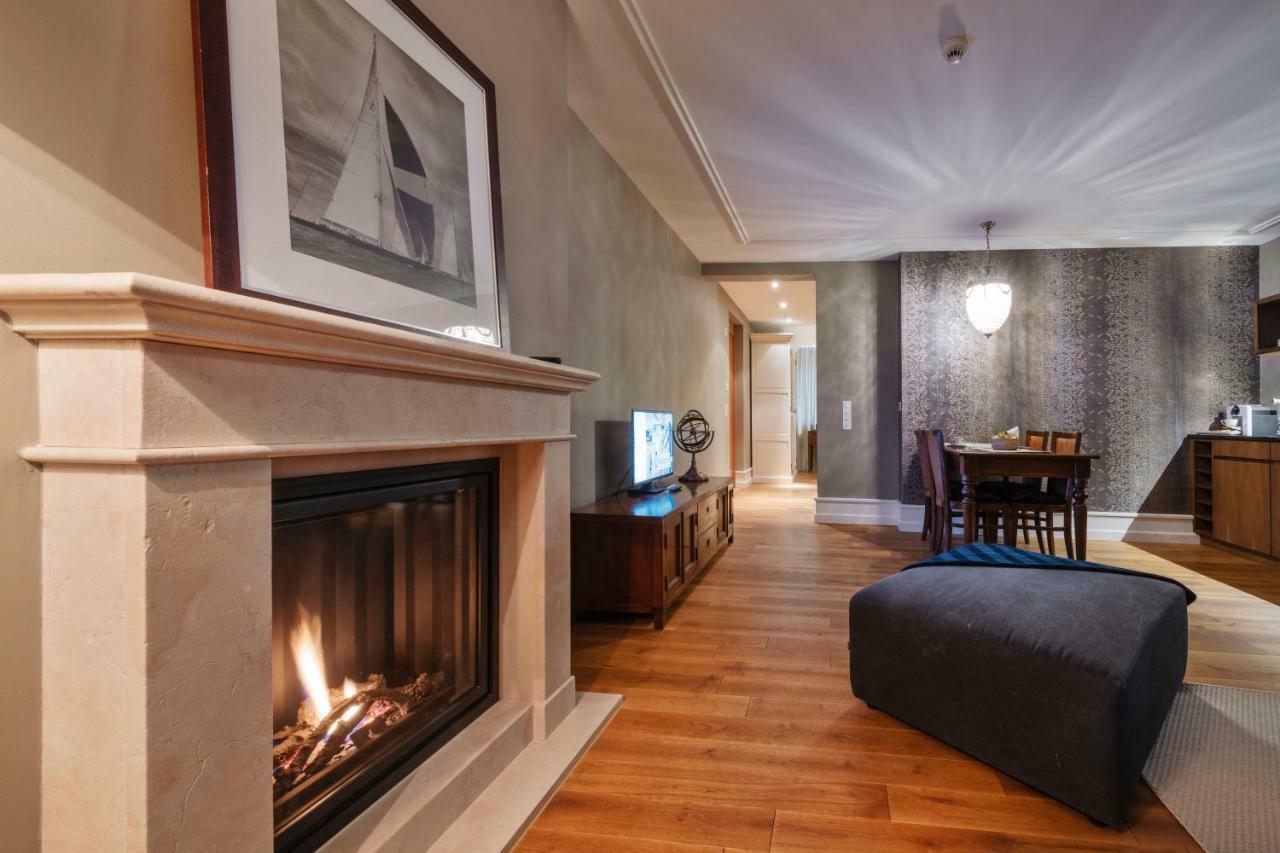 Blue City Boutique Hotel Баден Экстерьер фото